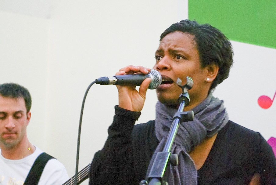 Evry Daily Photo - Concert Ebena Inauguration Gare Evry Centre 262.jpg